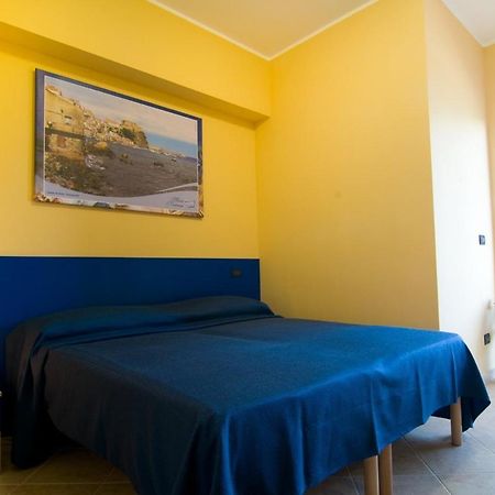 B&B Mare Nostrum Catona Di Reggio Calabria Rum bild